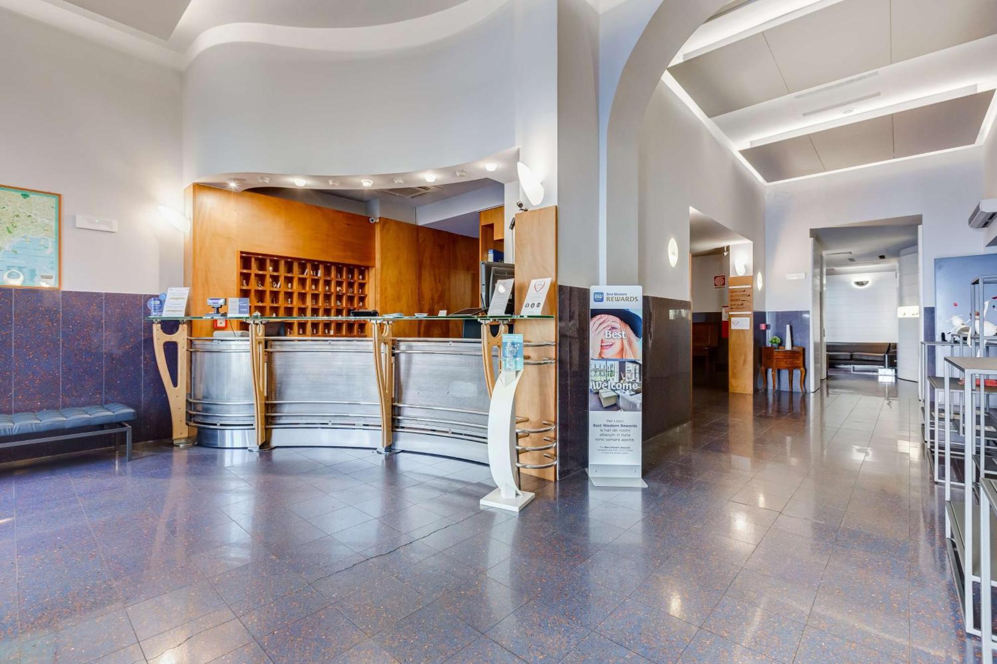 Best Western Hotel Plaza Naples Exterior photo